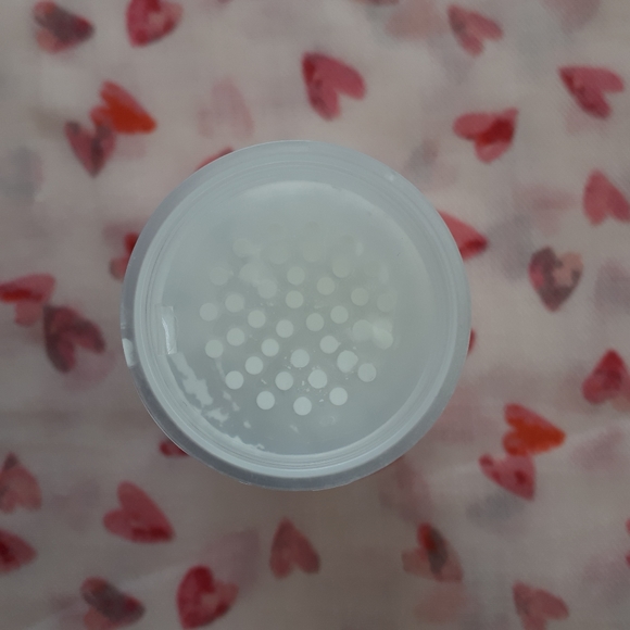 RCMA The Original No-Colour Powder - Picture 6 of 7